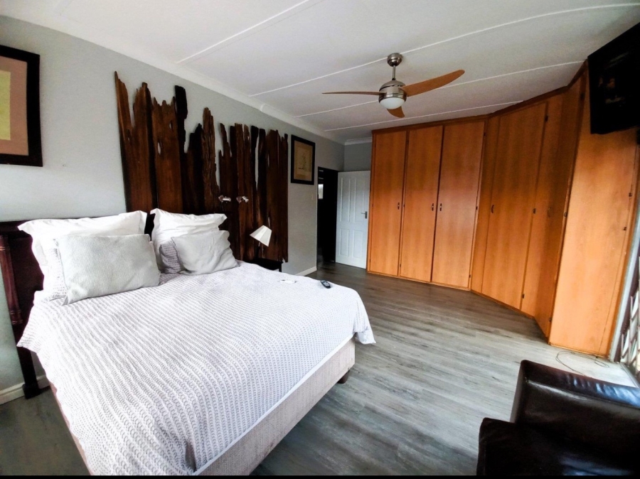 4 Bedroom Property for Sale in Generaal De Wet Free State